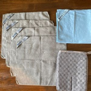 Norwex - 4 body cloths, 1 window cloth, 1 bathroom scrub mit
